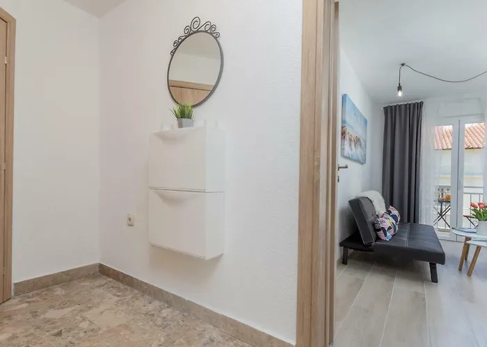 Lägenhet Marina Pavic 02